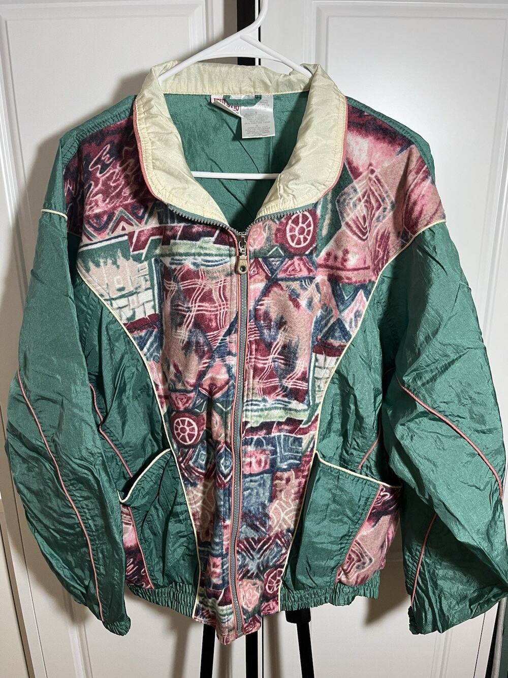 Vintage Women’s Wind Jacket Athletic Works Size Large Green With Cool Fabric